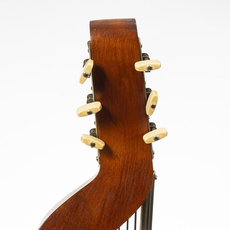 12-string lute, Alfred Brock, Stockholm, 1929.