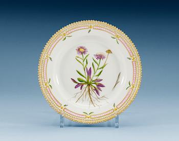 1438. A set of 12 Royal Copenhagen 'Flora Danica' dishes, Denmark, 20th Century.