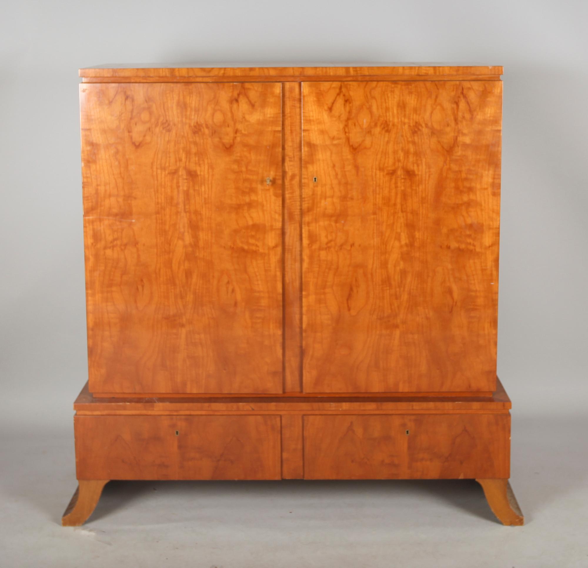 SKÅP, 1900-talets första hälft.