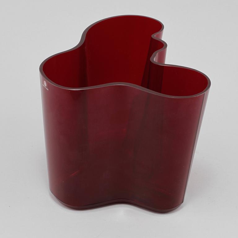 VAS, glas, "Savoy", Aalvar Aalto, Iittala, numrerad 4/10 samt daterad 1989.