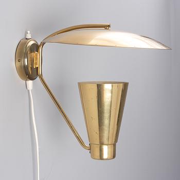 A WALL LAMP. Manufactured by Itsu. 1950s.