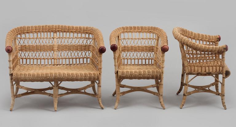 MINIATYRMÖBLEMANG, 4 delar, korgmöbler, 1900-tal.