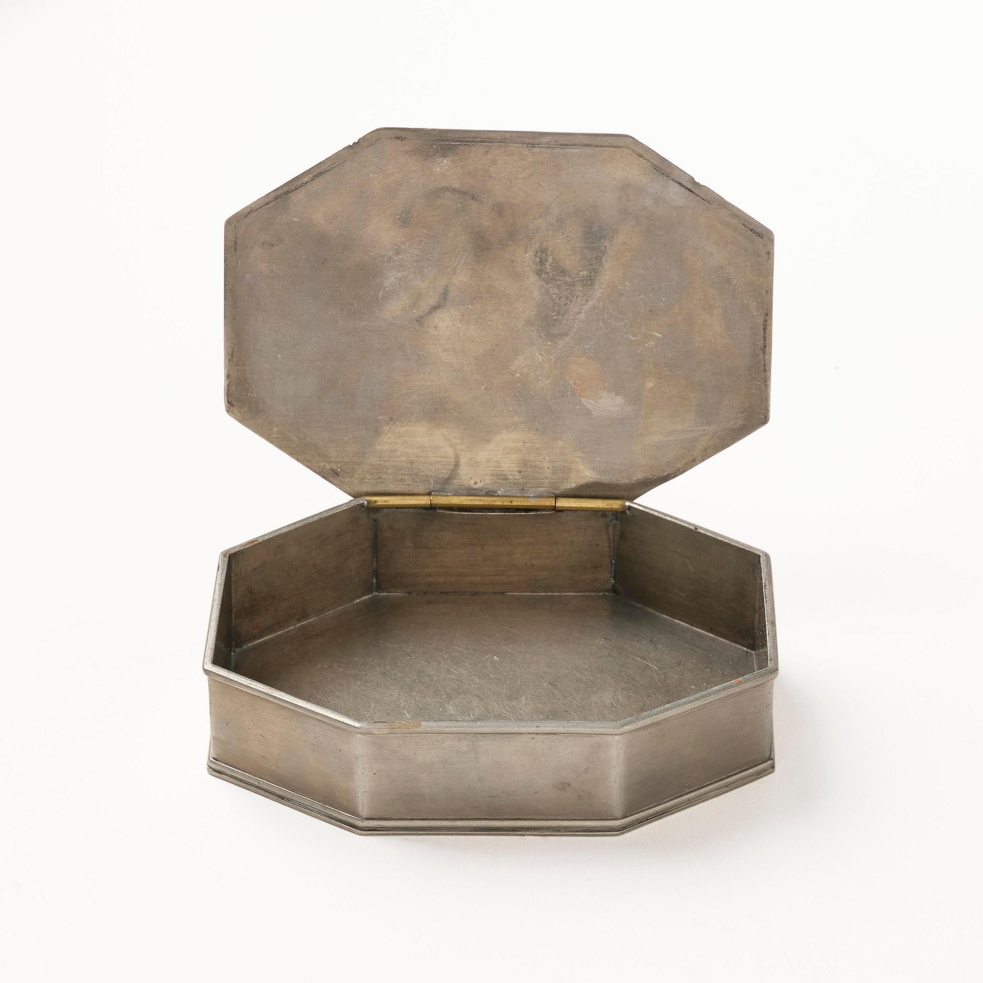 A Swedish Grace pewter box, Herman Bergman konstgjuteri, Stockholm, 1930.