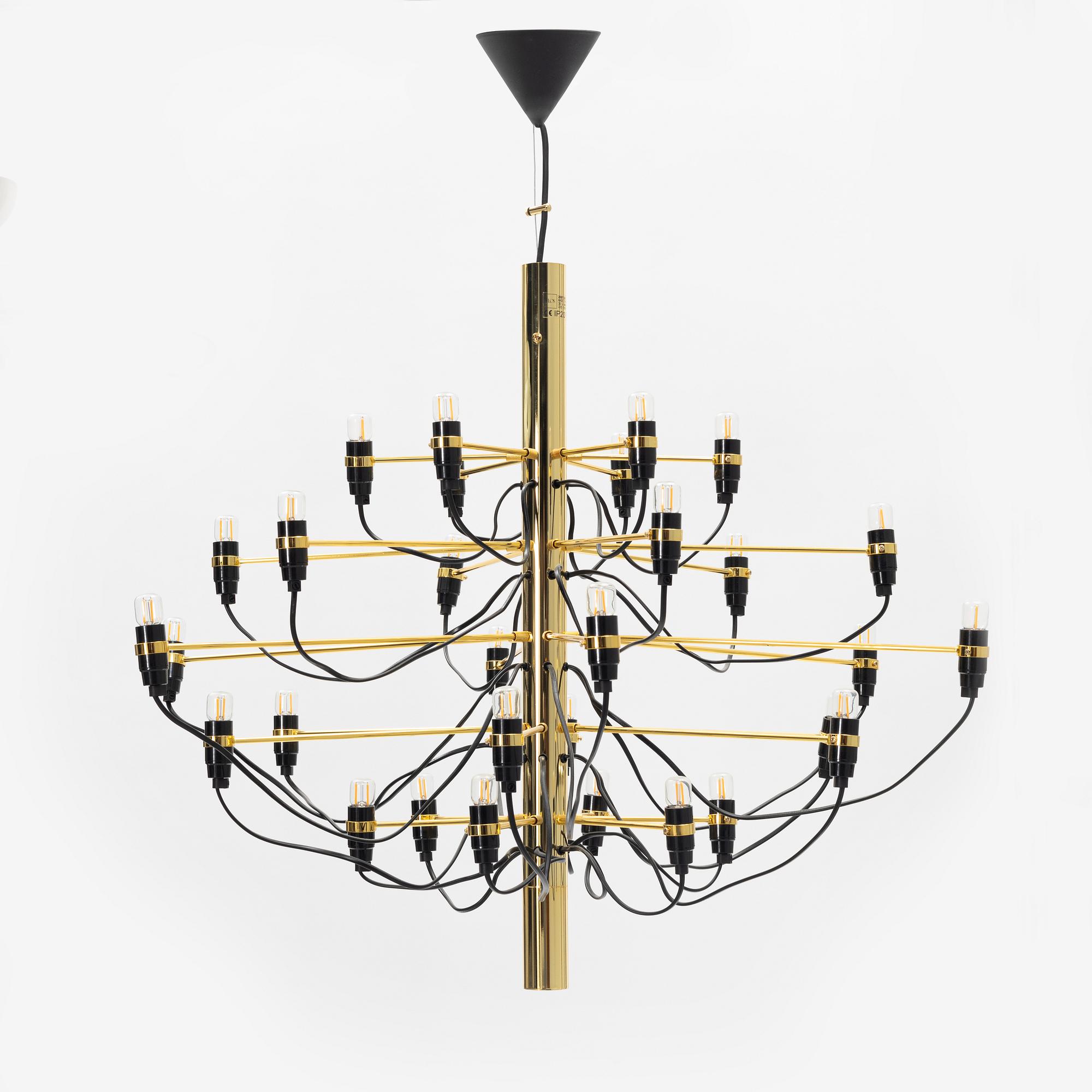 Gino Sarfatti, a '2097/30' ceiling lamp, Flos, Italy.