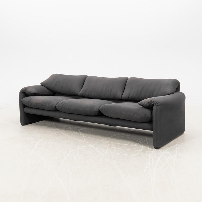 Vico Magistretti, sofa, "Maralunga", Cassina.