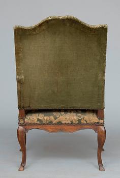 A FRENCH RÉGENCE ARMCHAIR.