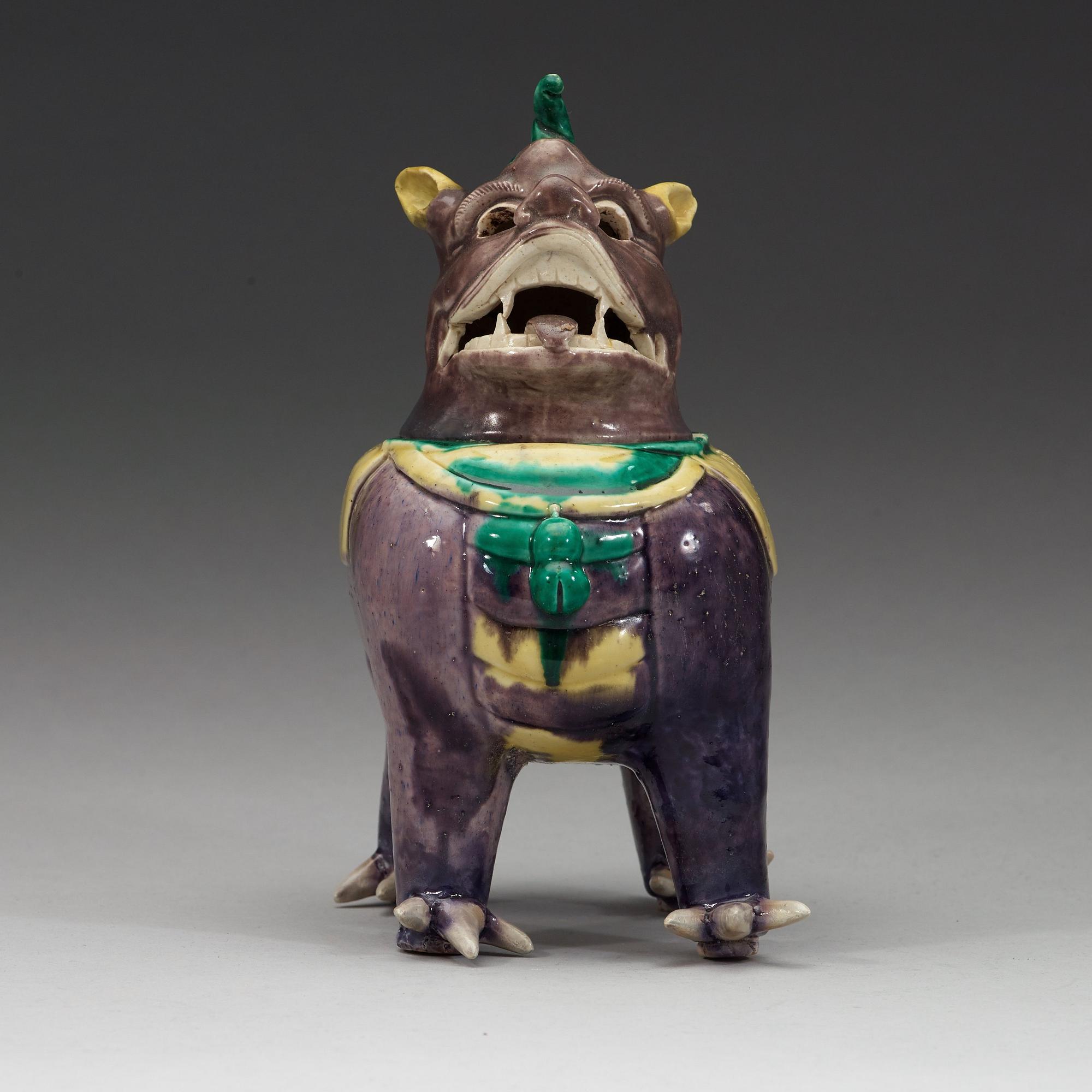 A bisquit censer with cover, Qing dynasty, Kangxi (1662-1722).