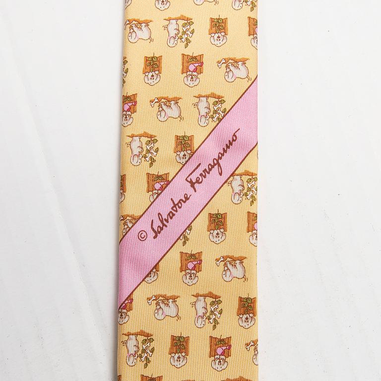 SALVATORE FERRAGAMO, slipsar 3 st,