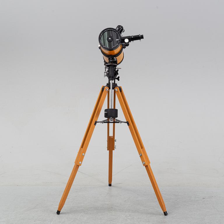 A telescope, Zenith, 20th century.