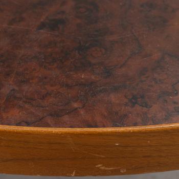 Josef Frank, soffbord, mindre variant av modell 2139, Firma Svenskt Tenn, före 1985.