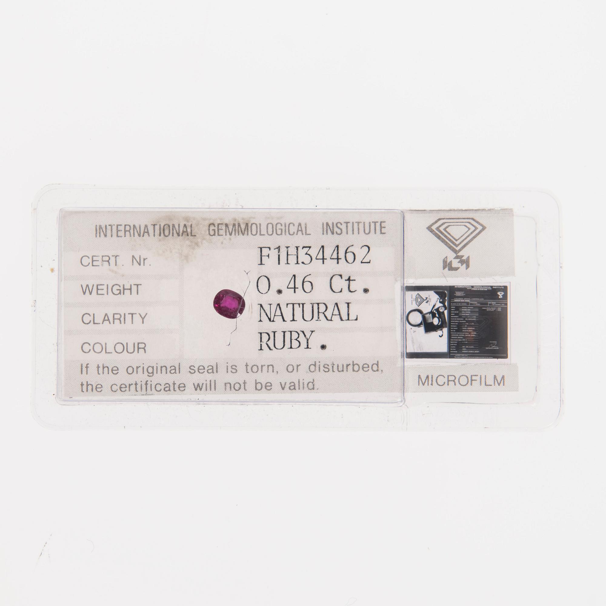 RUBIN, oval fasettslipad 0,46 ct.
