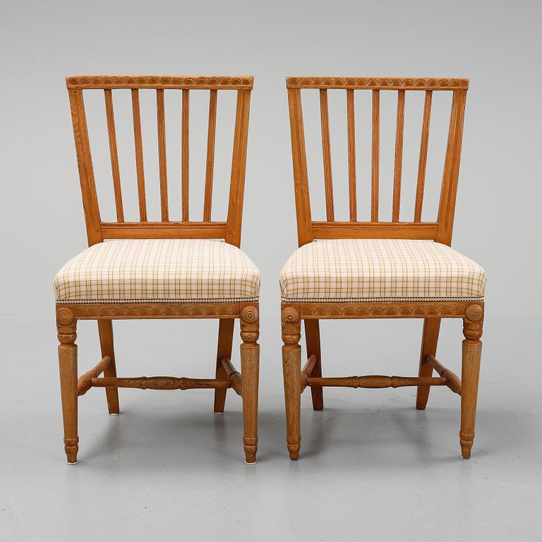 A pair of gustavian chairs, early 19th century.