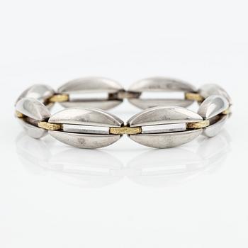 Regitze Overgaard, armband silver och 18K guld nr 409 för Georg Jensen, Danmark.