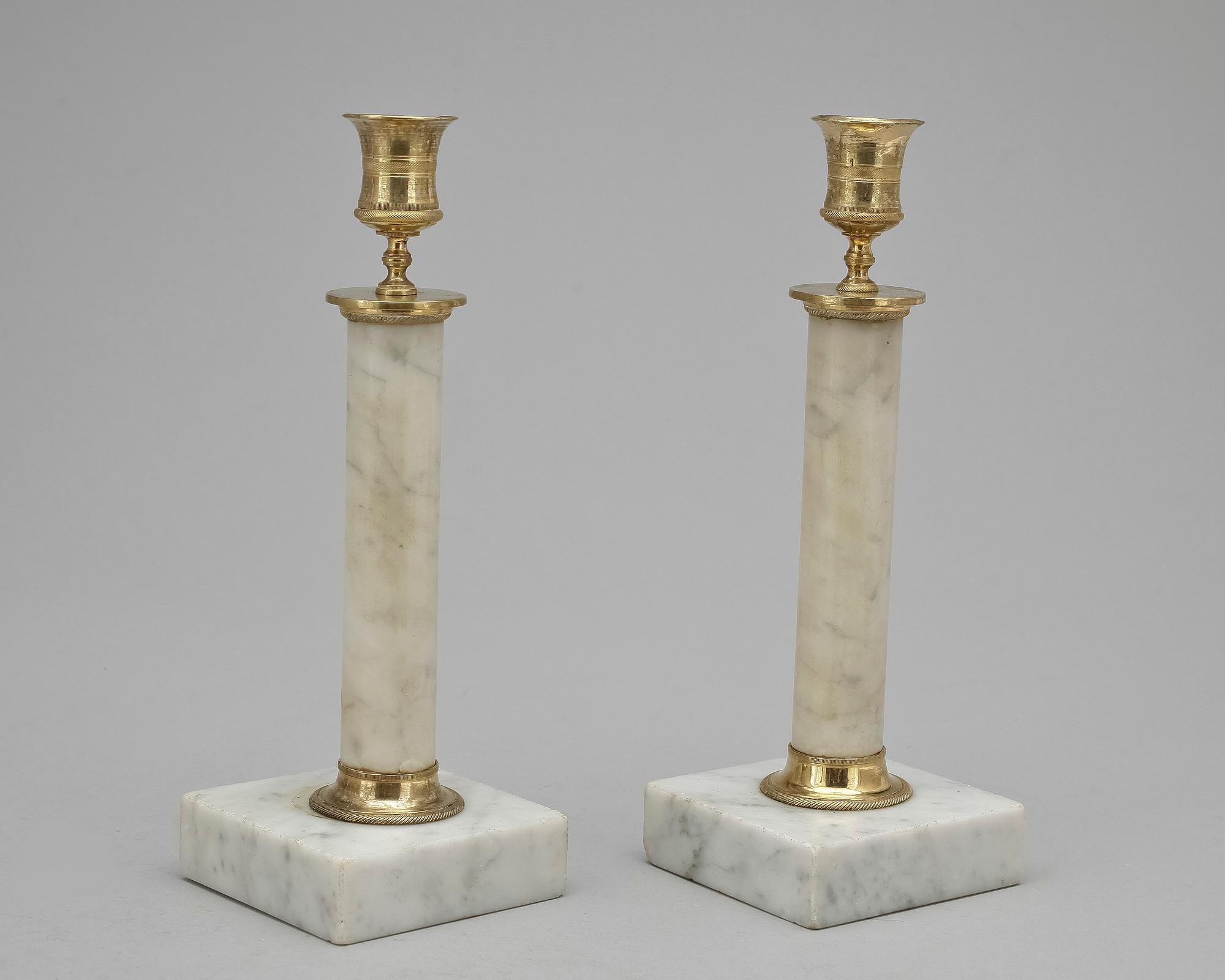 LJUSSTAKAR, ett par, sengustavianska, sekelskiftet 1700/1800.