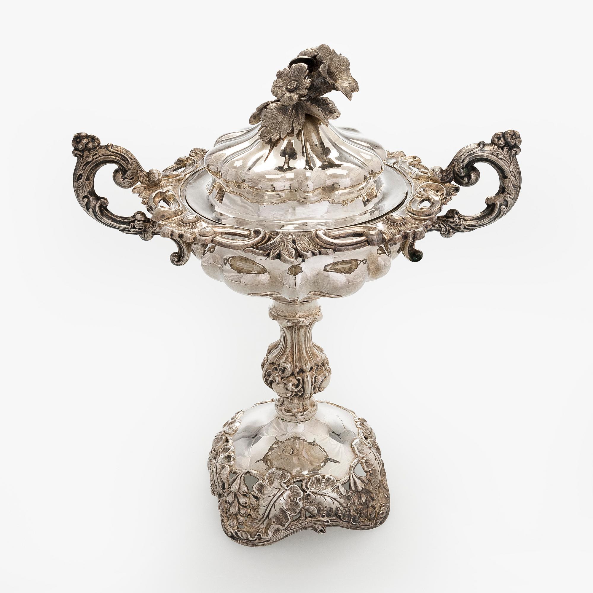 A Neo-Rococo silver bowl, maker's mark of Johan Theodor Palmgren, Norrköping, Sweden 1861. .