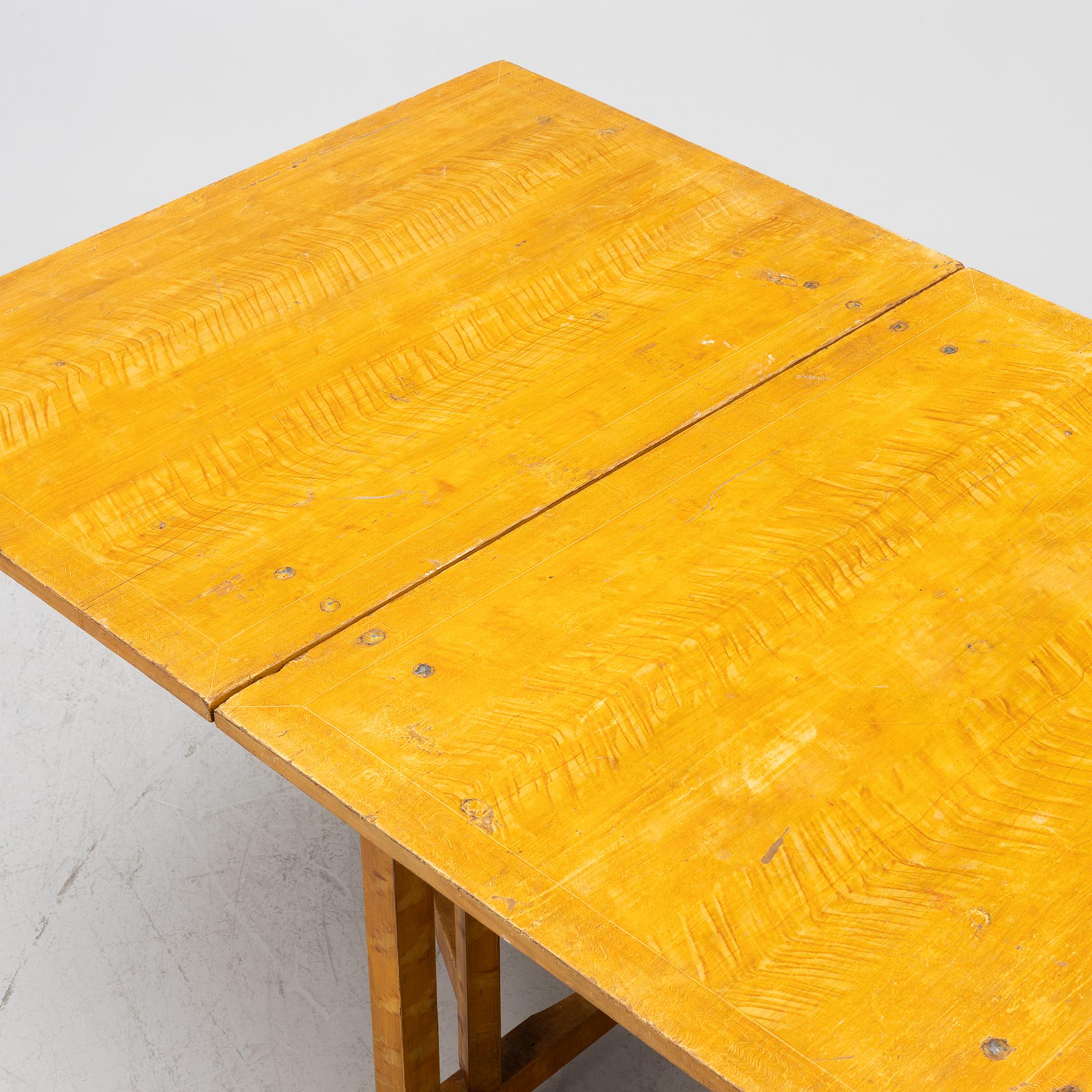 Drop-leaf table, Järvsö, early 19th century.