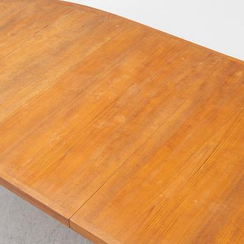 A teak dining table, Dyrlund, second half of the 20th Century.