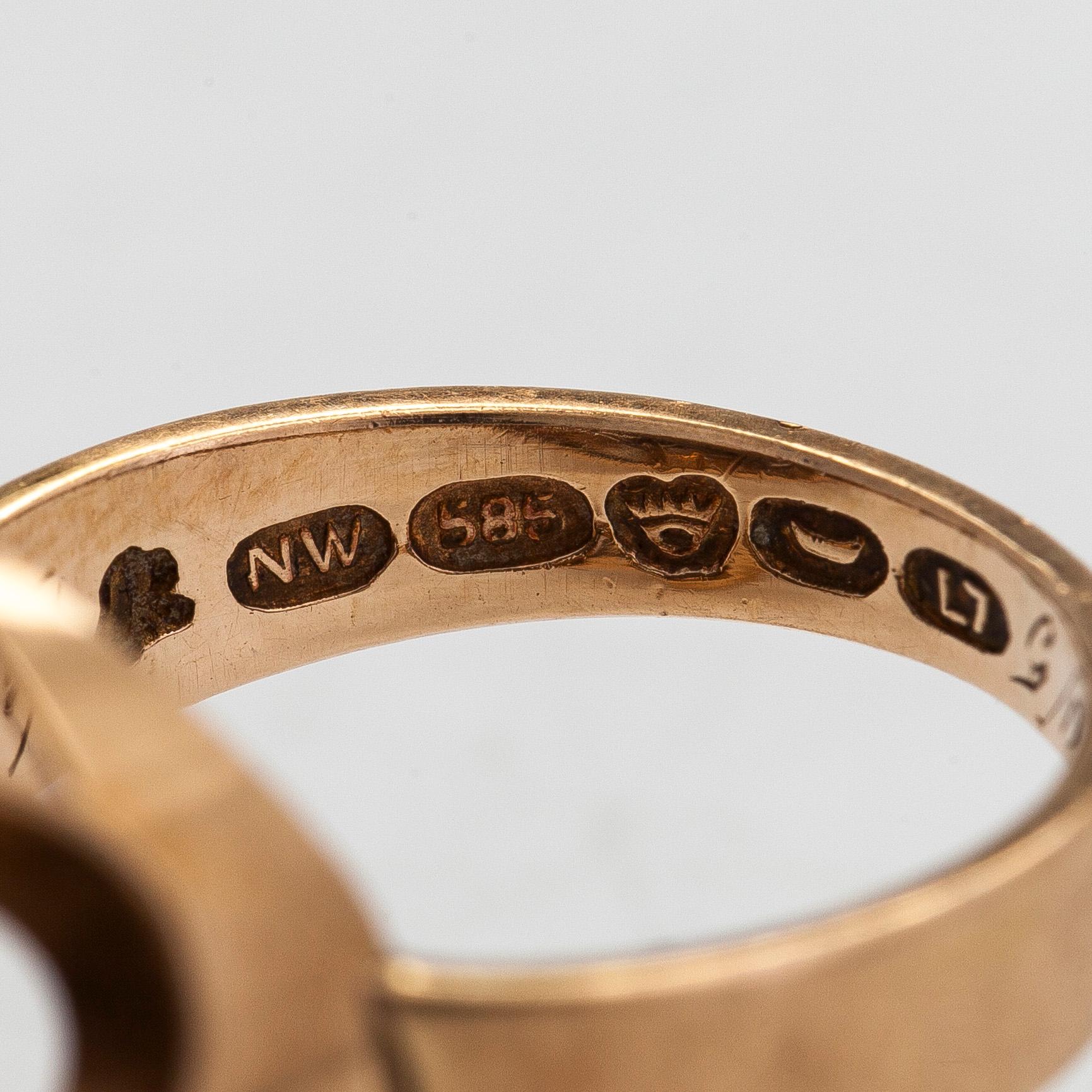 Ring, 14K guld, rökkvarts. Westerback, Helsingfors 1964.