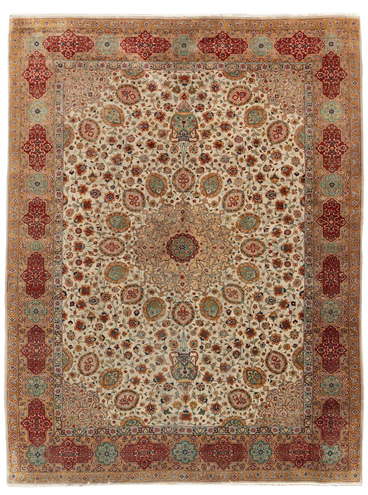 A carpet, semi-antique, Tabriz, ca 298 x  228 cm.