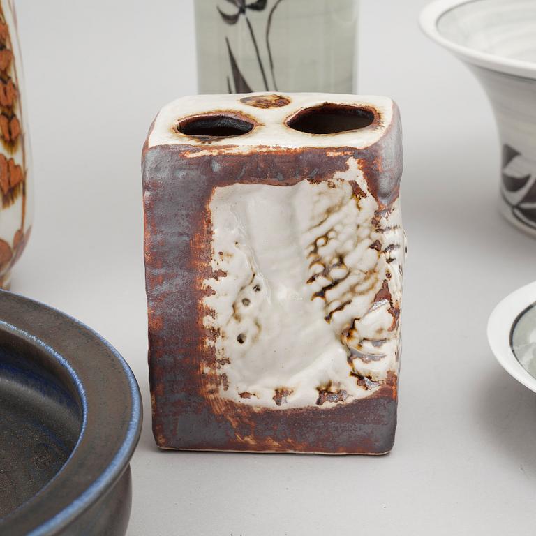 Eight pieces of stoneware, partly by Carl-Harry Stålhane, second half of the 20th century.