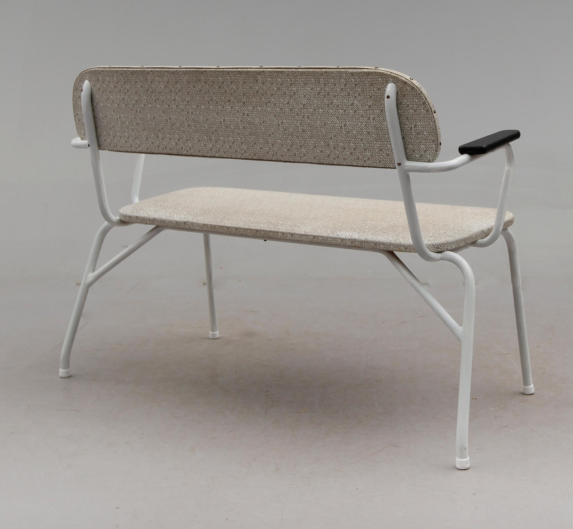 SOFFA, 1900-talets mitt.