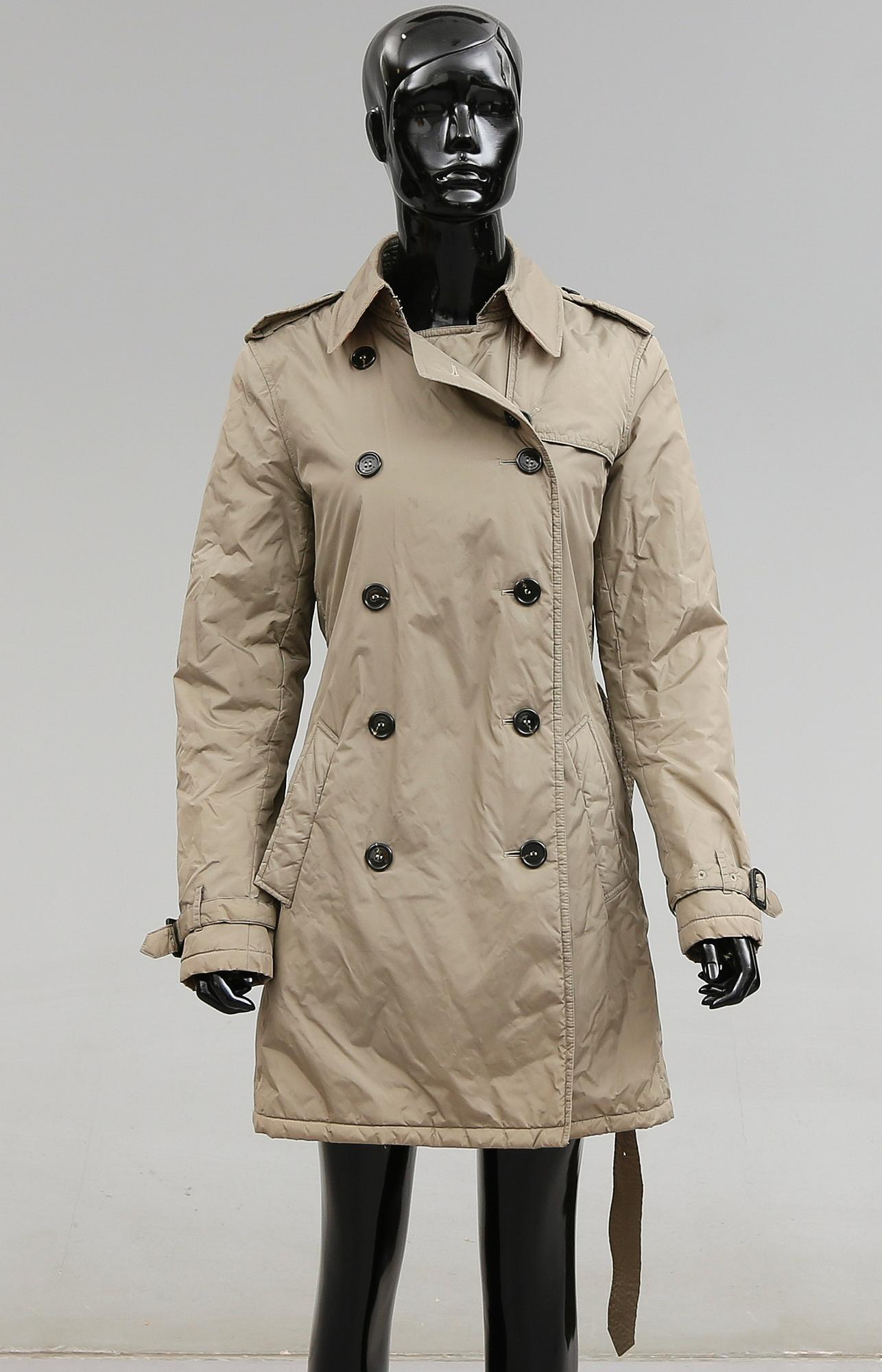 KAPPA/JACKA, Burberry.