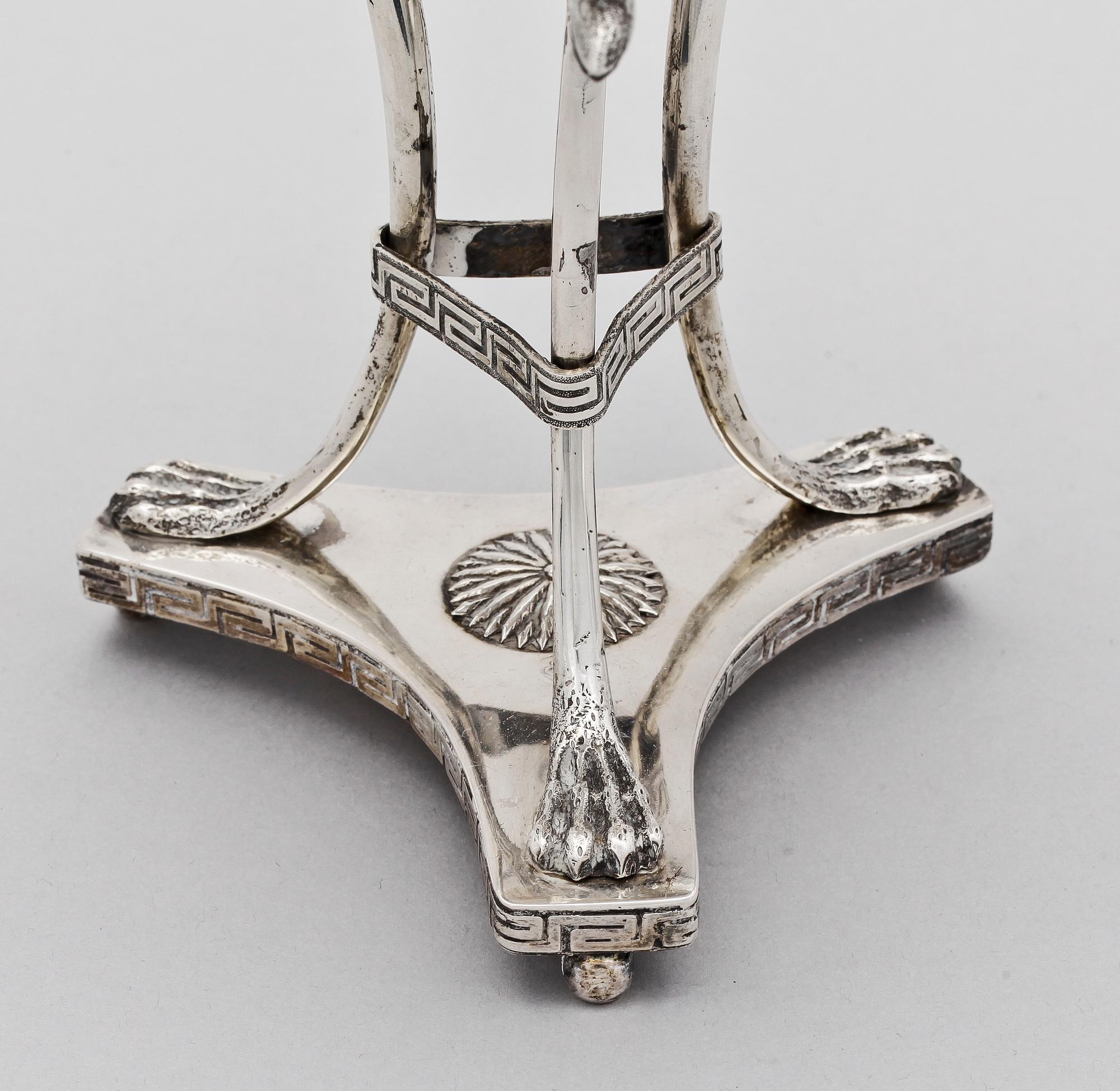 SOCKERSKÅL MED LOCK, silver, empire, Petter Adolf Sjöberg Stockholm 1815. Totalvikt 655 g.