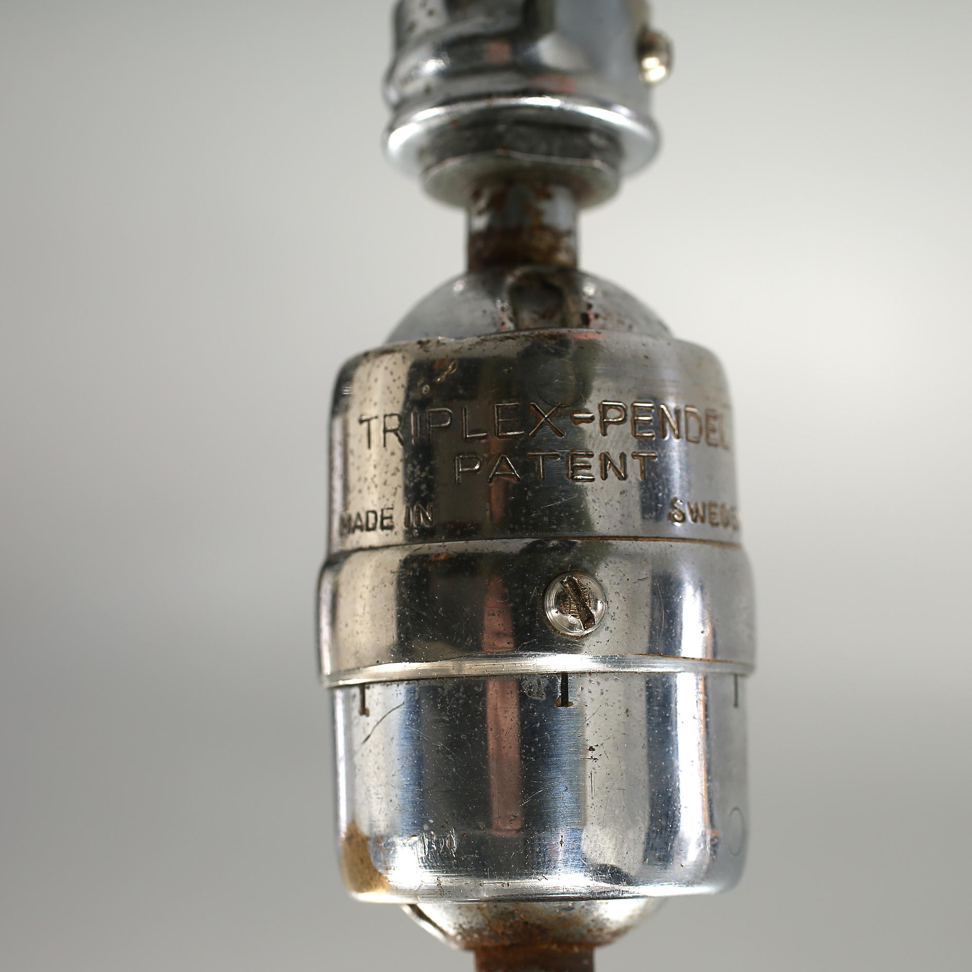 INDUSTRILAMPA, "Triplex-pendel", Johan Petter Johansson, Enköping, 1900-talets första hälft.