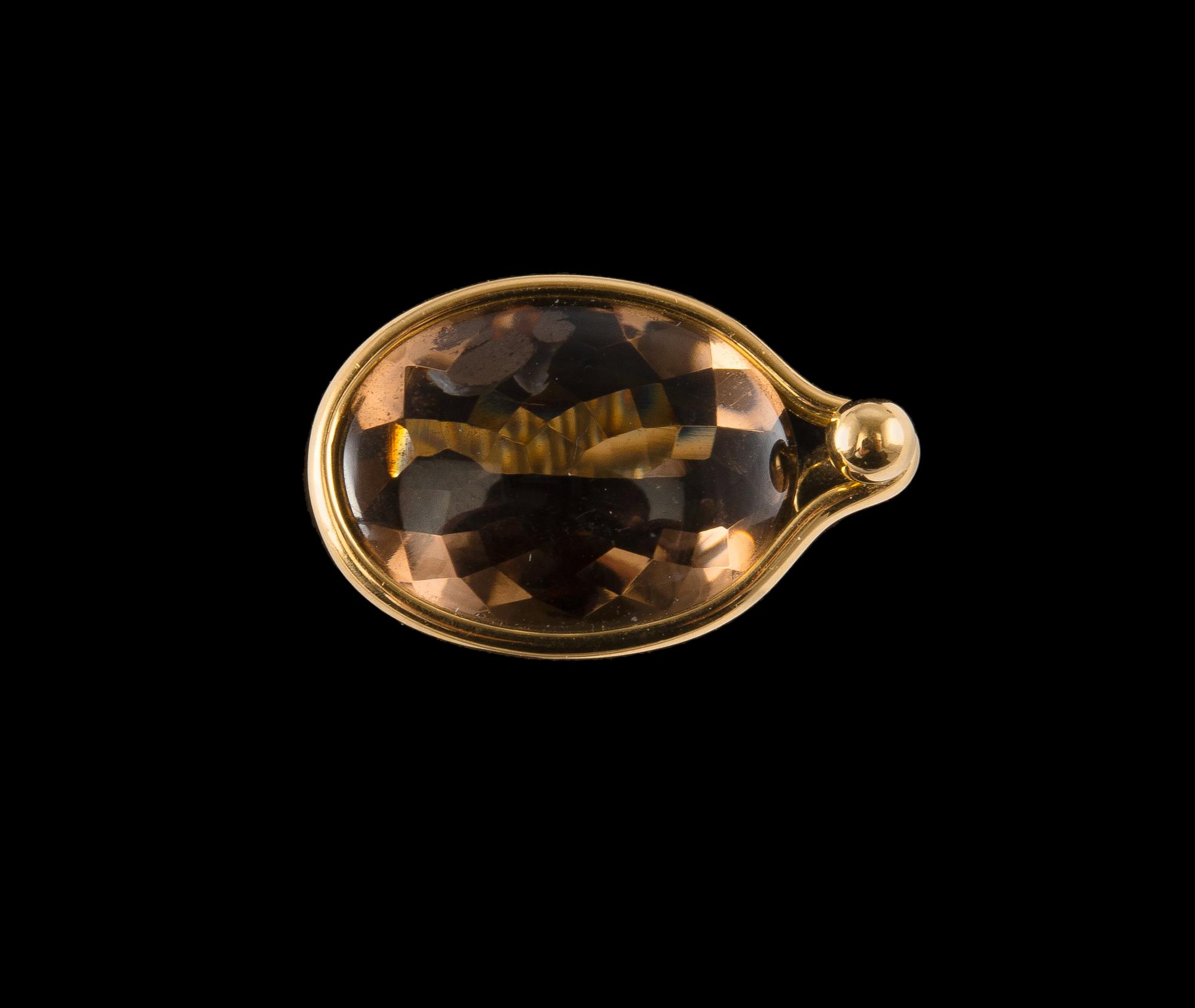 Vivianna Torun Bülow-Hübe, RING, gold 18K, smoky quartz, Georg Jensen Denmark. Weight 6,6 g.
