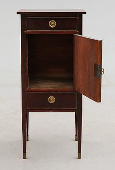 POTTSKÅP, sengustaviansk stil, 1800-talets andra hälft.