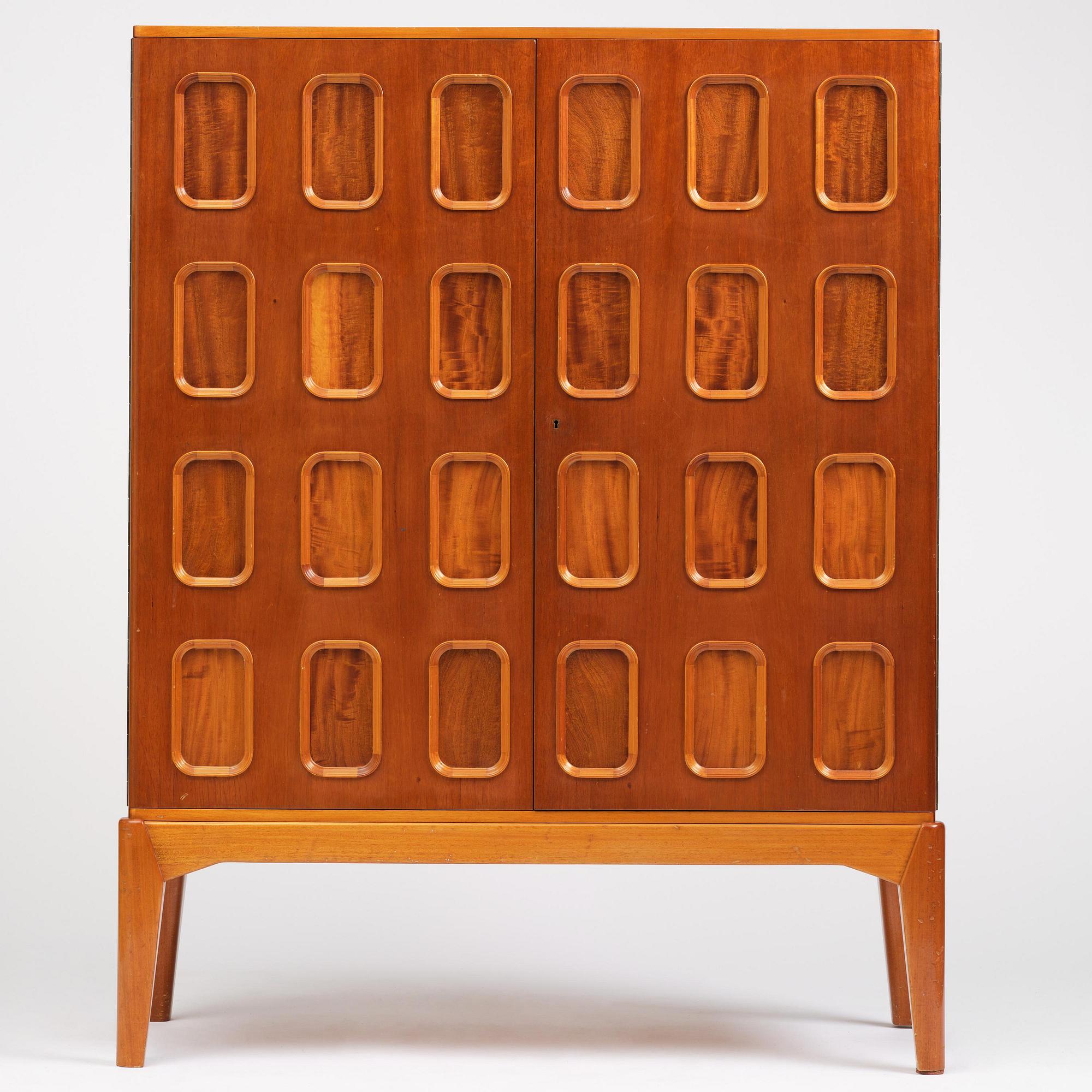 Carl Cederholm, a Swedish Modern cabinet, Stil & Form, Stockholm, 1940s-50s.