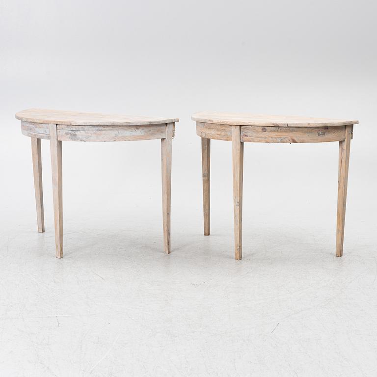 A pair of tables, second half of the 19th century.