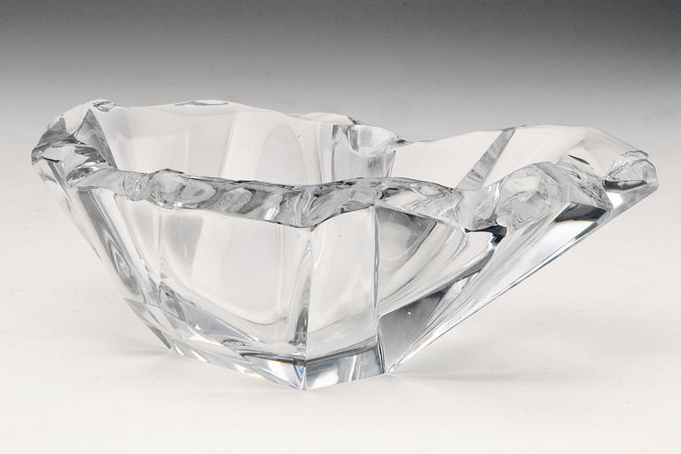 Tapio Wirkkala, AN ICE CUBE VASE.