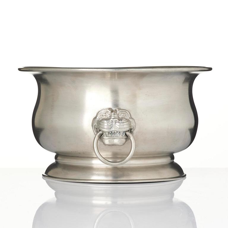 Estrid Ericson, & Anna Petrus, a pewter bowl/wine cooler model "A 531", Firma Svenskt Tenn, Stockholm, 1928.