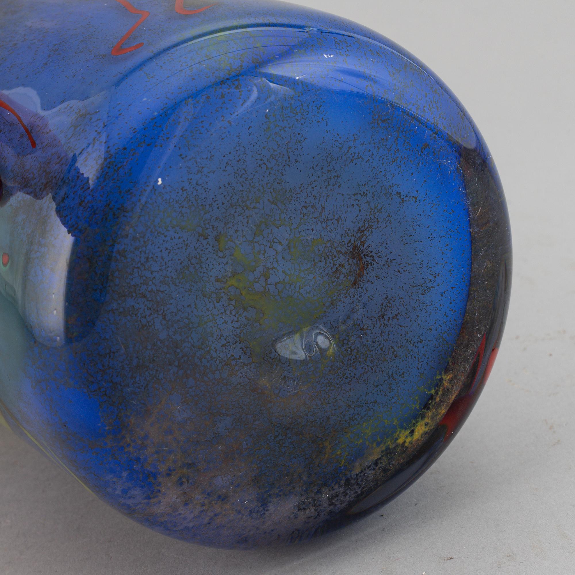Sven-Åke Carlsson, a unique glass vase, signed.