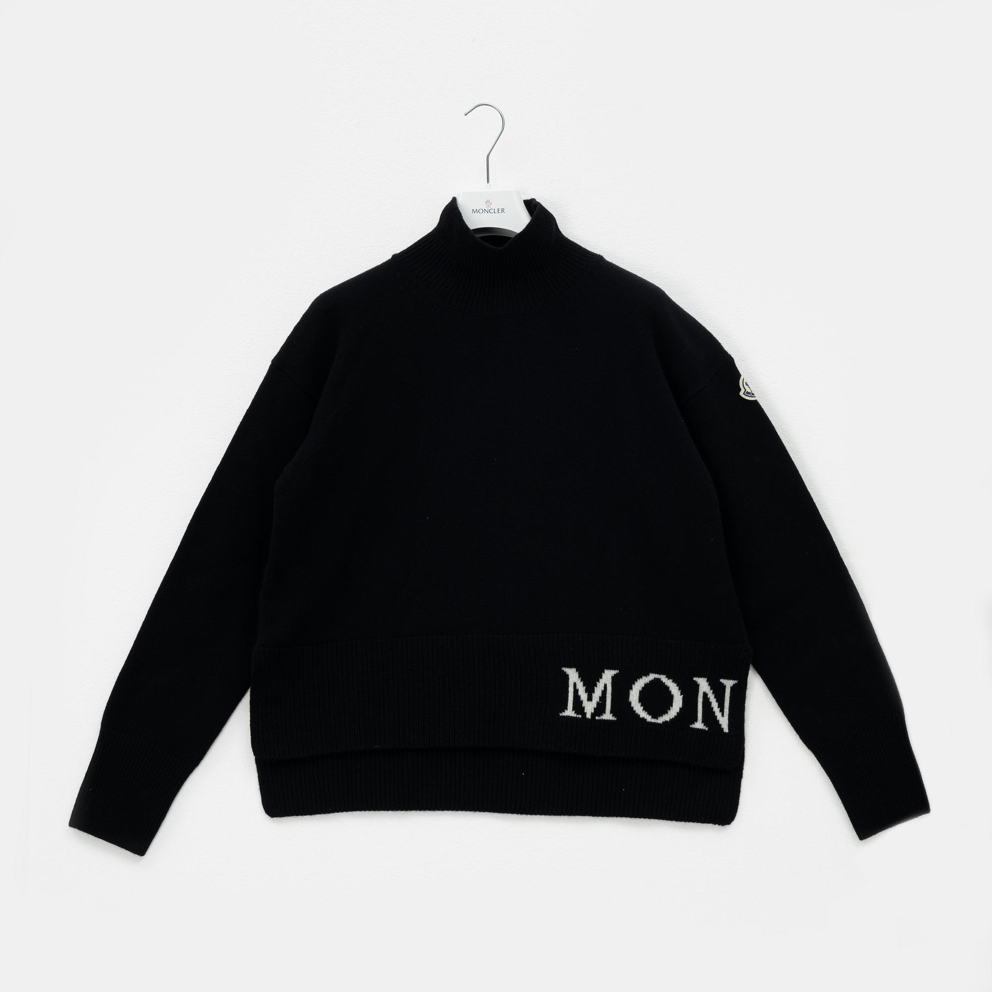Moncler, A 'Lupetto tricot' wool turtleneck sweater, size M.