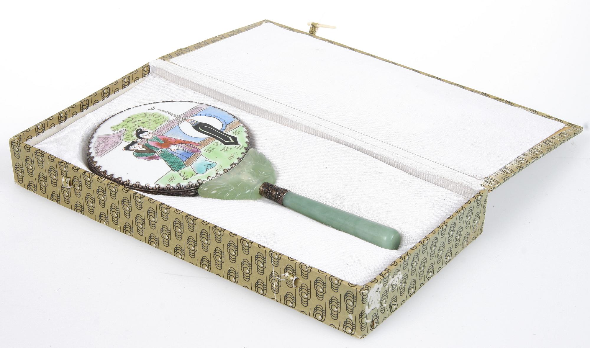 SPEGEL, bl a jade, 1900-tal.