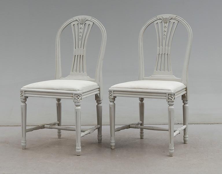 STOLAR, 12 st, gustaviansk stil, 1900-talets andra hälft.