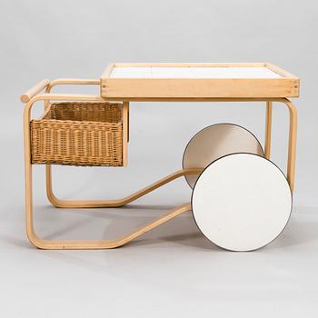 ALVAR AALTO, a '900' tea trolley for Artek, from latter half of 20th century.