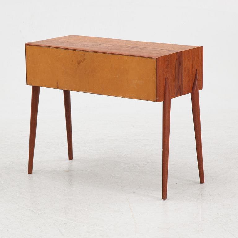 Rimbert Sandholt, a "GT 6835" dresser, AB Glas & Trä, 1960's/70's.