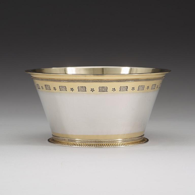 WIWEN NILSSON, Lund 1947. Sterling 925/1000. Skål, "Bysantinska modellen".