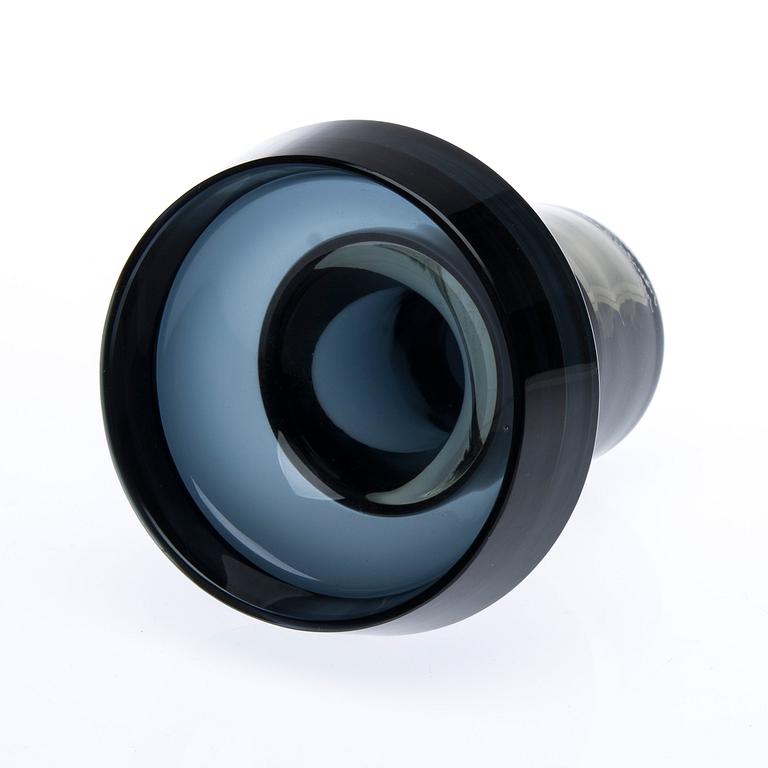 VAS, glas, modell "KF 260", signerad K. Franck Nuutajärvi Notsjö -60. Formgiven 1959.