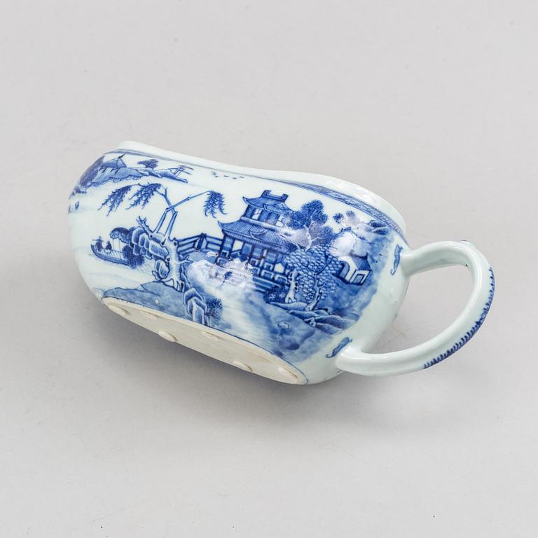 Bourdaloue, kompaniporslin. Qingdynastin, Qianlong (1736-95).