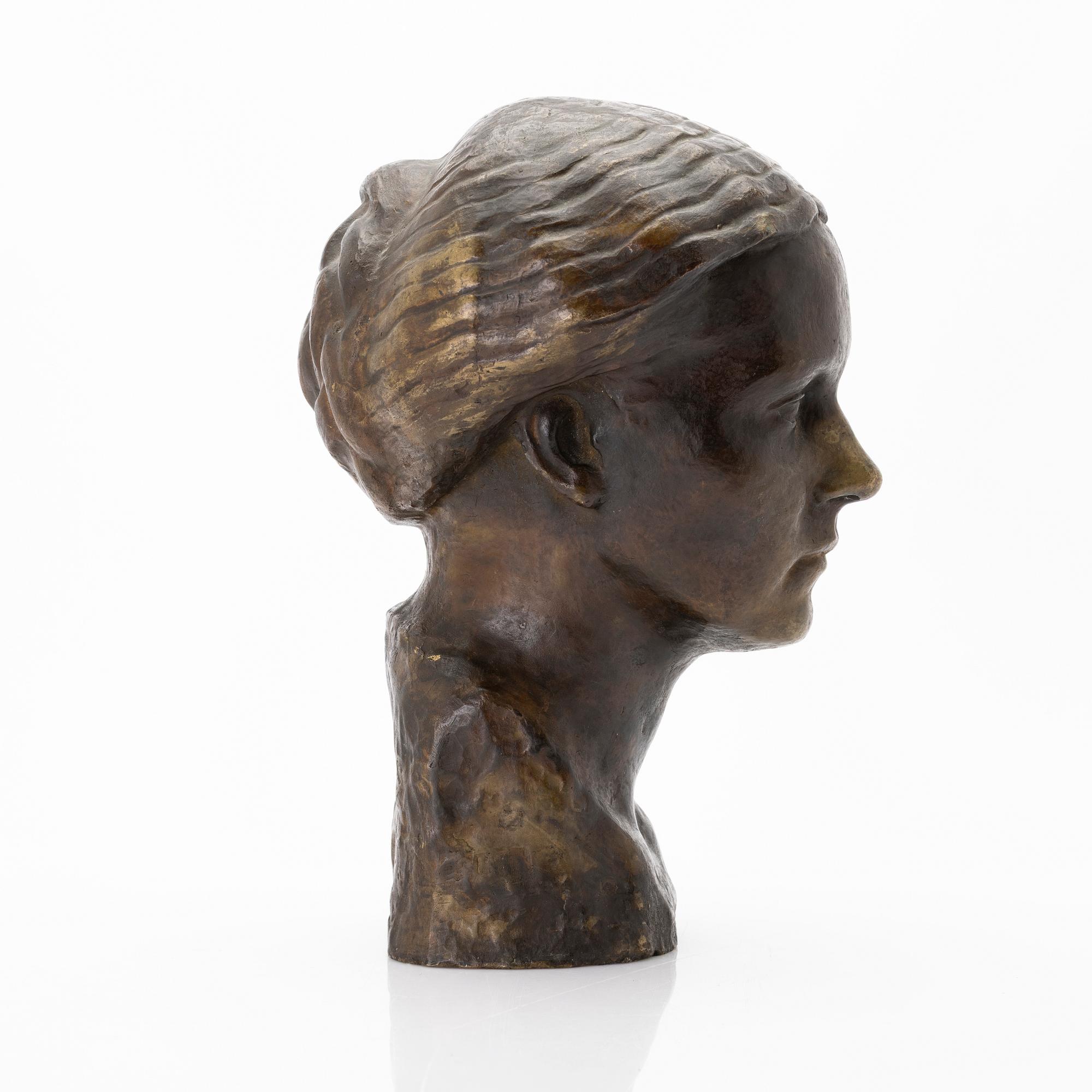 Ragnhild Schlyter, Bust.