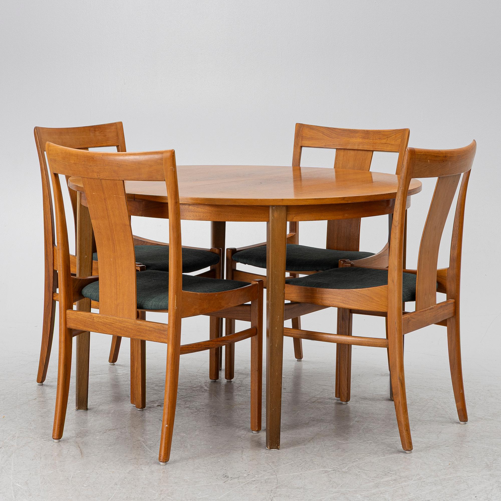 Carl-Evert Ekström, dining table with four chairs, AB Johansson & söner, Hyssna. Mid-20th century.