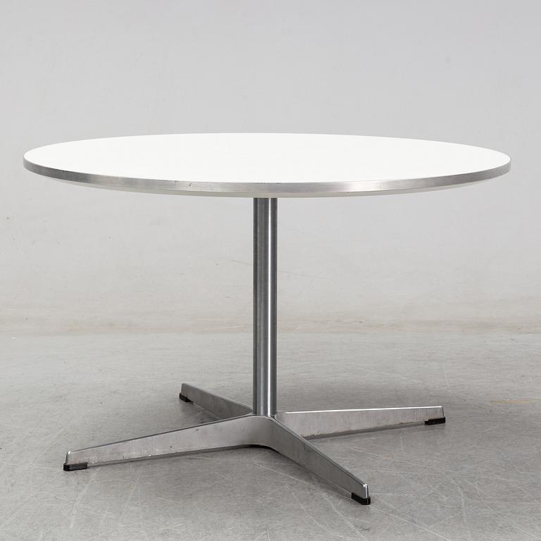 A 'Circular' coffee table by Arne Jacobsen, Piet Hein & Bruno Mathsson for Fritz Hansen, dated 2004, designed 1968.