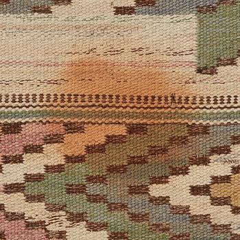 Märta Måås-Fjetterström, A CARPET, "Vit botten", flat weave, ca 352,5 x 271,5 cm, signed MMF.