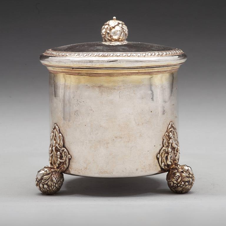 A Swedish 17th century parcel-gilt tankard, mark of Johan Nützel, Stockholm (1676-1715) before 1689.