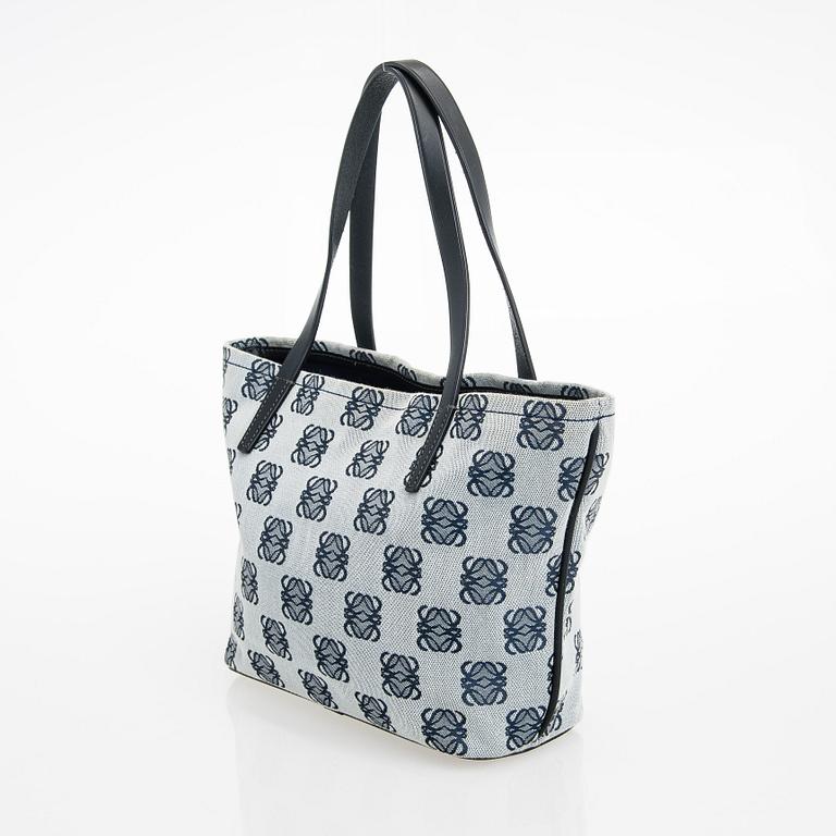 Loewe, väska.