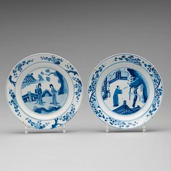 893. Two blue and white dishes, Qing dynasty, Kangxi (1662-1722).